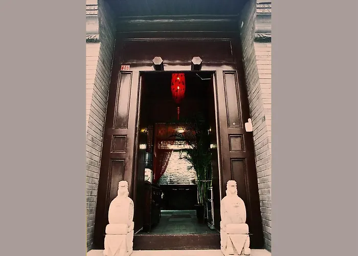 Kelly\'S Courtyard Hotel